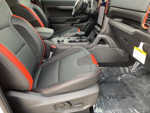 2025 Ford Ranger Raptor - Photo 13