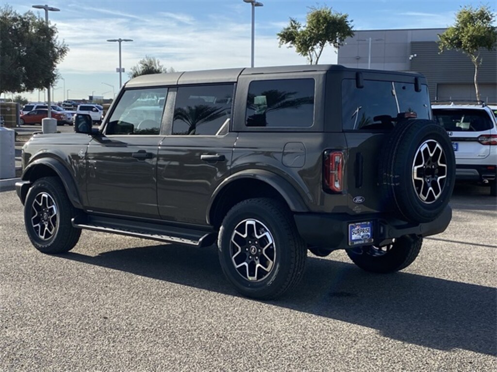 New 2026 Ford Bronco Outer Banks SUV