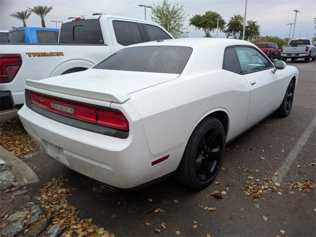 Used 2014 Dodge Challenger SXT Coupe
