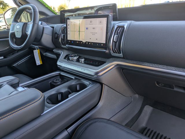 2025 Ford Expedition Tremor - Photo 14