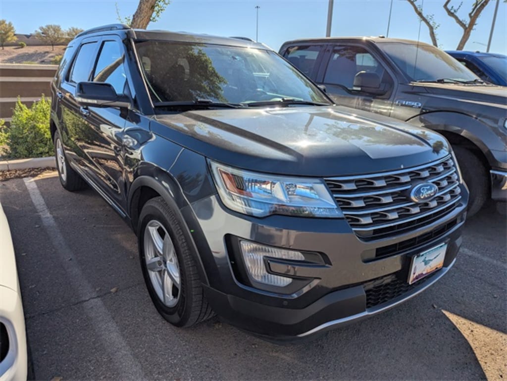 Used 2017 Ford Explorer XLT SUV