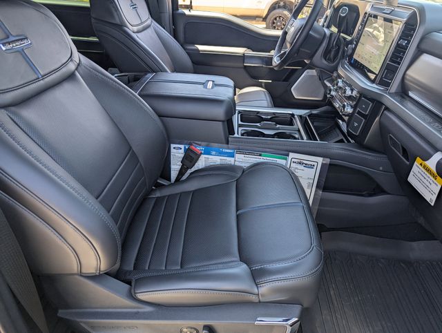 2026 Ford F-250 Super Duty Platinum - Photo 12
