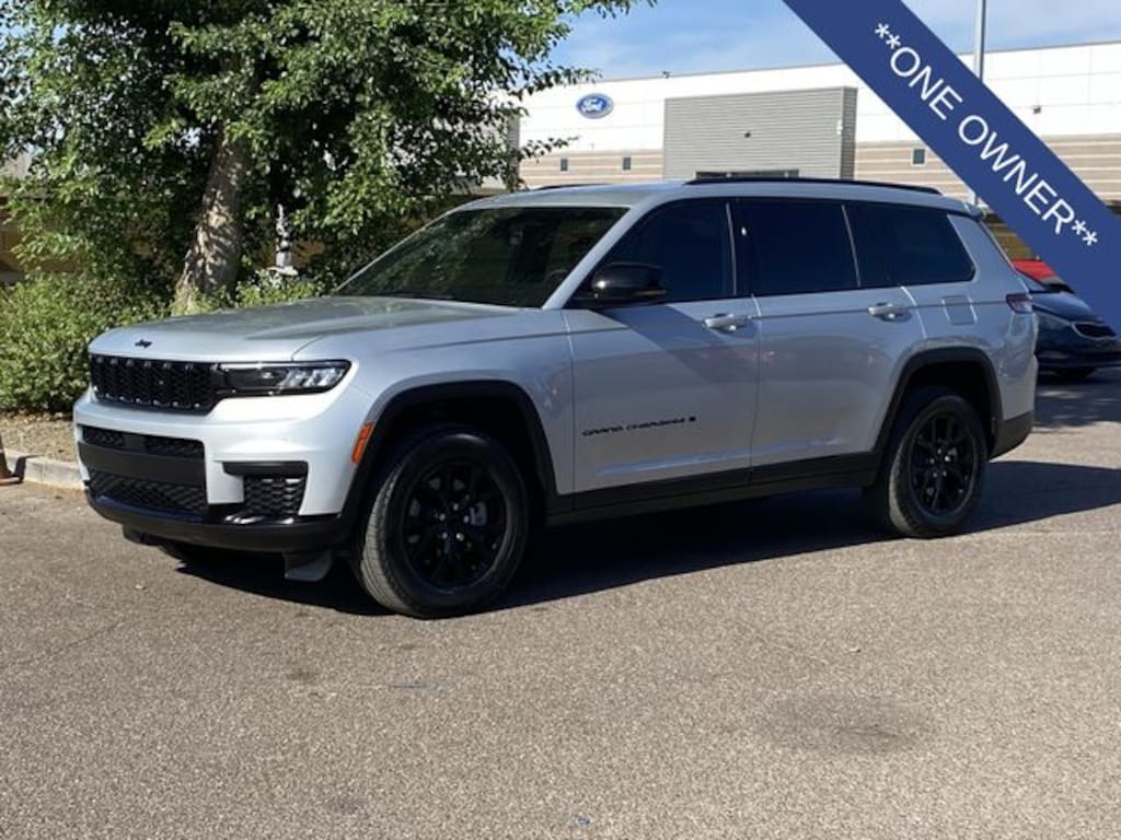 Used 2025 Jeep Grand Cherokee L Laredo SUV