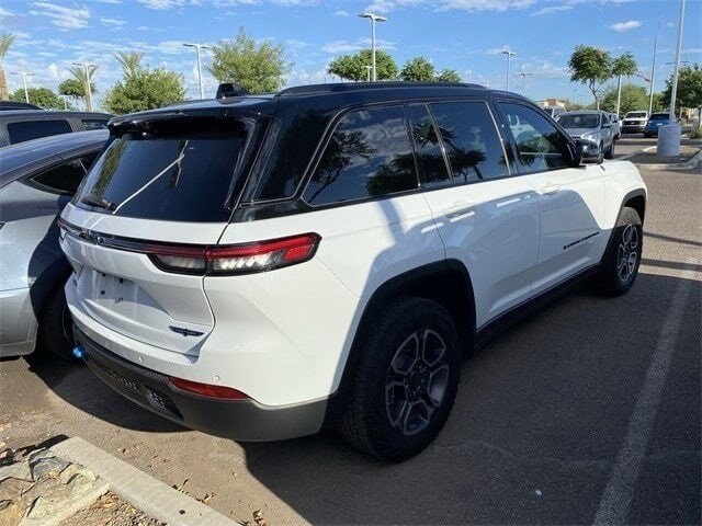 2022 Jeep Cherokee Trailhawk 4xe photo 4