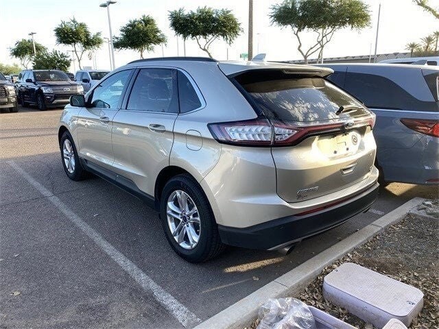 2017 Ford Edge SEL photo 2