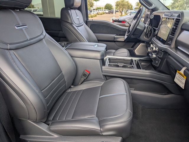 2026 Ford F-250 Super Duty Platinum - Photo 13