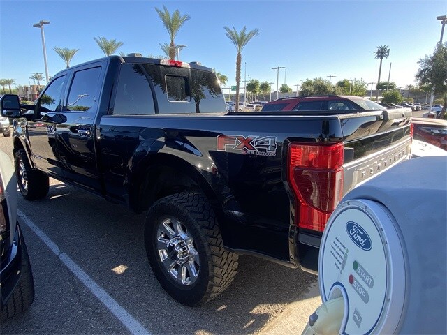 2021 Ford F-350 Platinum photo 2