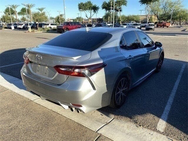 2023 Toyota Camry SE photo 4