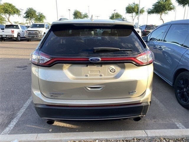 2017 Ford Edge SEL photo 3