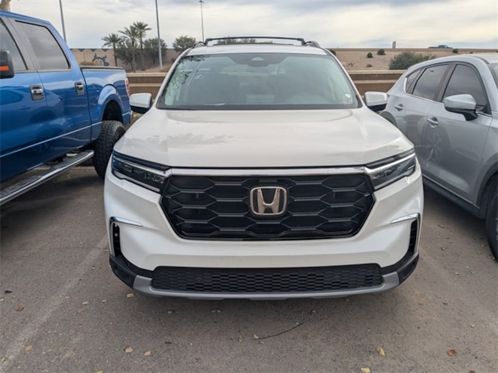 Used 2024 Honda Pilot Touring SUV