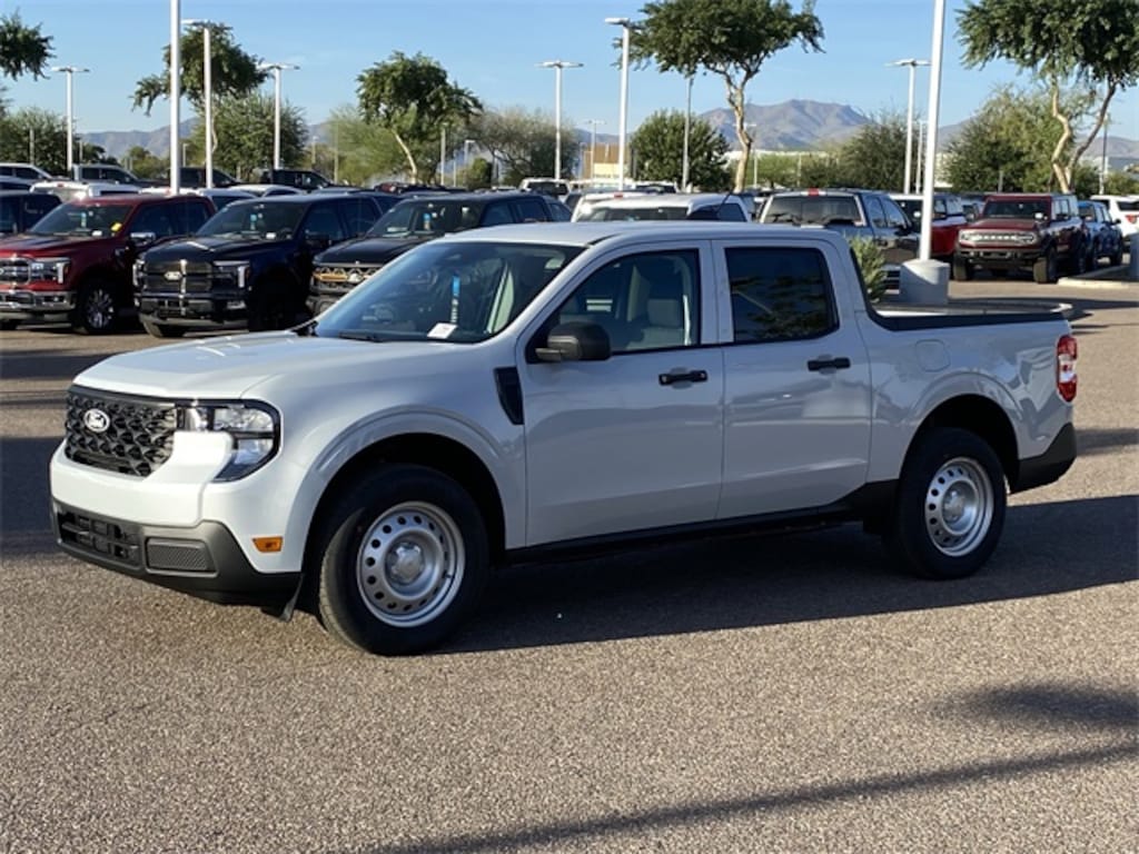 New 2025 Ford Maverick XL Truck SuperCrew