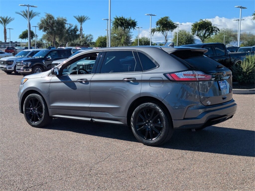 Used 2024 Ford Edge SUV