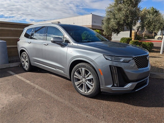 2022 Cadillac XT6 Premium Luxury photo 3