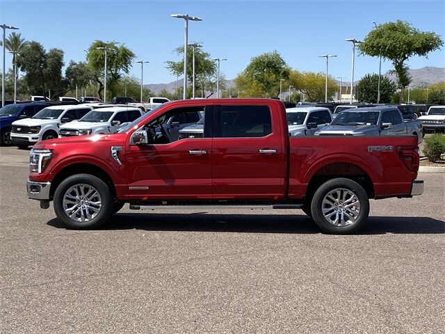 2025 Ford F-150 Lariat photo 3