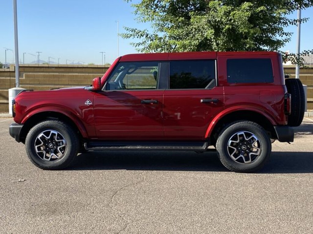 New 2026 Ford Bronco Outer Banks SUV