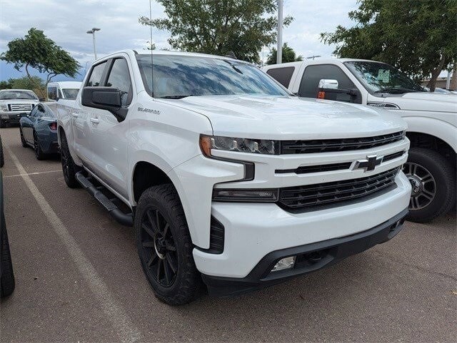 2019 Chevrolet Silverado 1500 RST photo 3