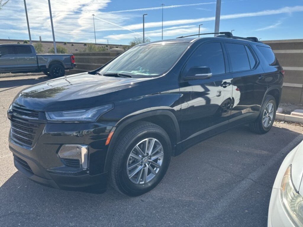 Used 2023 Chevrolet Traverse LT Cloth w/1LT SUV