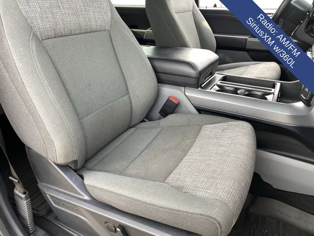 2023 Ford F-150 XLT - Photo 13