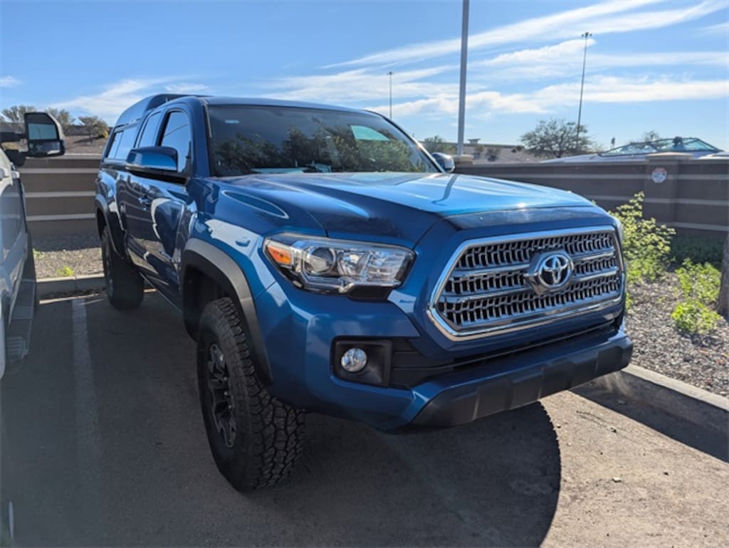 Used 2017 Toyota Tacoma Truck Access Cab