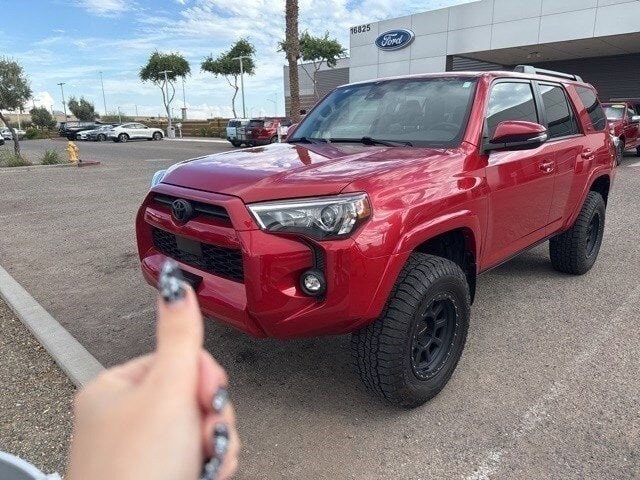 2022 Toyota 4Runner SR5 Premium photo 2