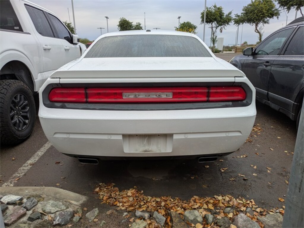 Used 2014 Dodge Challenger SXT Coupe