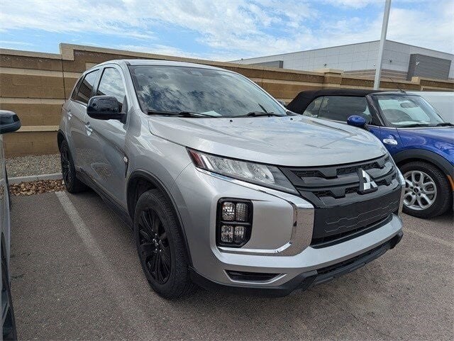 2021 Mitsubishi Outlander Sport LE photo 3