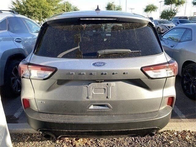2022 Ford Escape SE photo 3