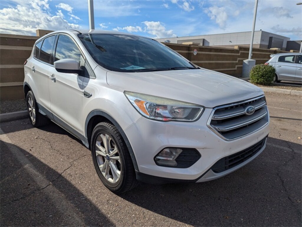 Used 2017 Ford Escape SE SUV