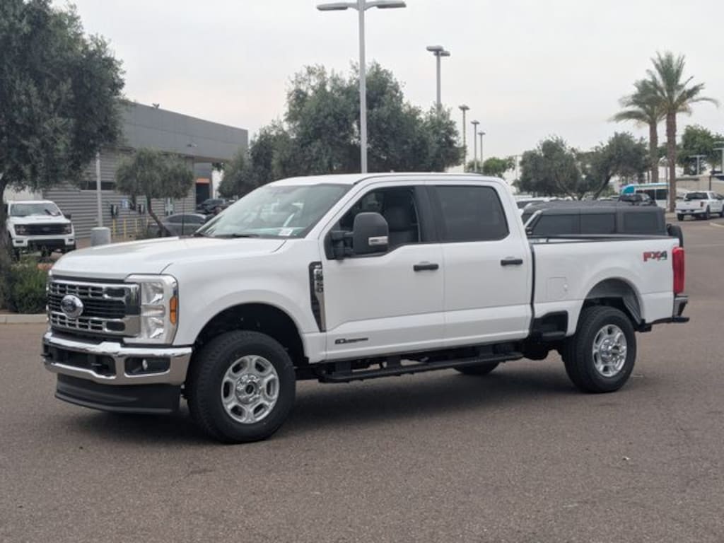 New 2026 Ford F-350 XLT Truck Crew Cab