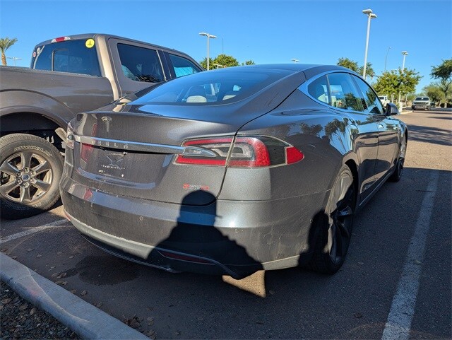 2016 Tesla Model S photo 4