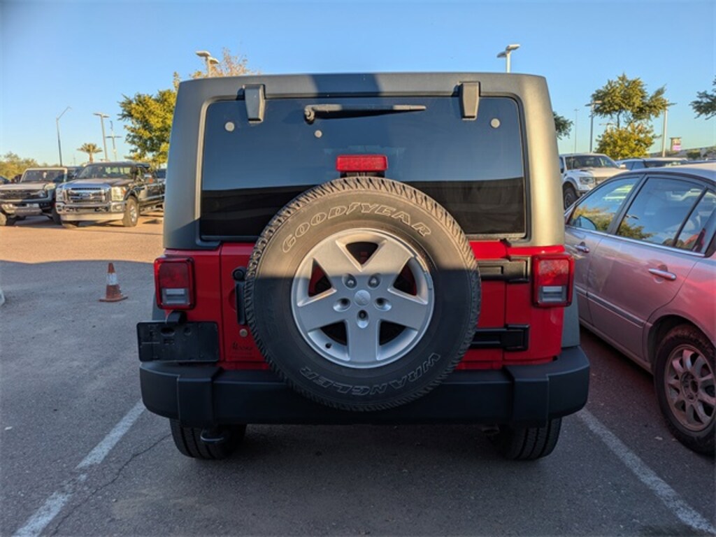 Used 2014 Jeep Wrangler Unlimited Sport 4x4 SUV