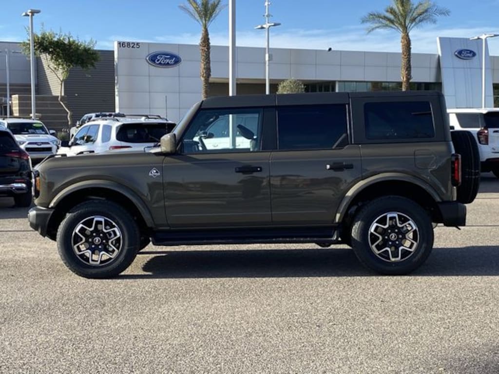 New 2026 Ford Bronco Outer Banks SUV