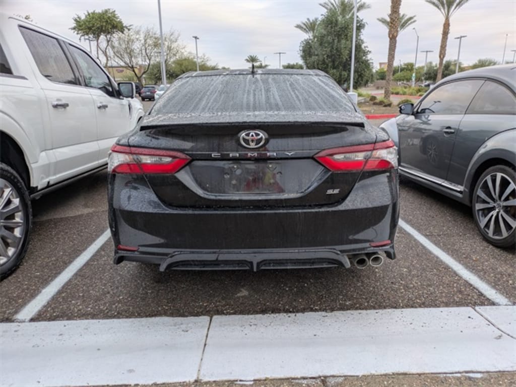 Used 2021 Toyota Camry SE Sedan