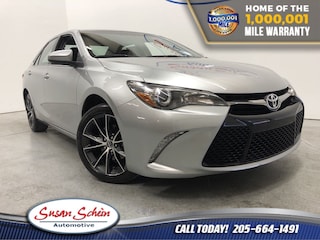 2017 Toyota Camry SE Sedan