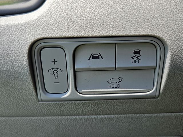 2022 Kia Sorento EX - Photo 32