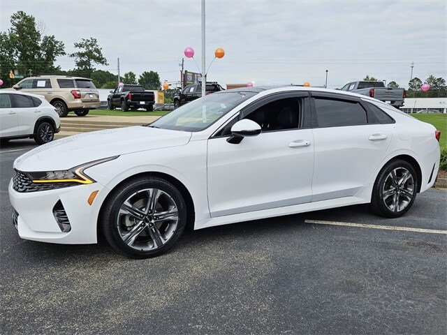 2023 Kia K5 EX photo 3
