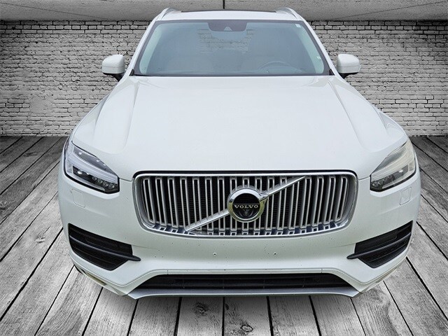 2016 Volvo XC90 T6 Inscription photo 2