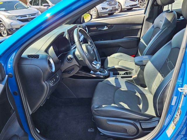 2023 Kia Forte GT-Line - Photo 7