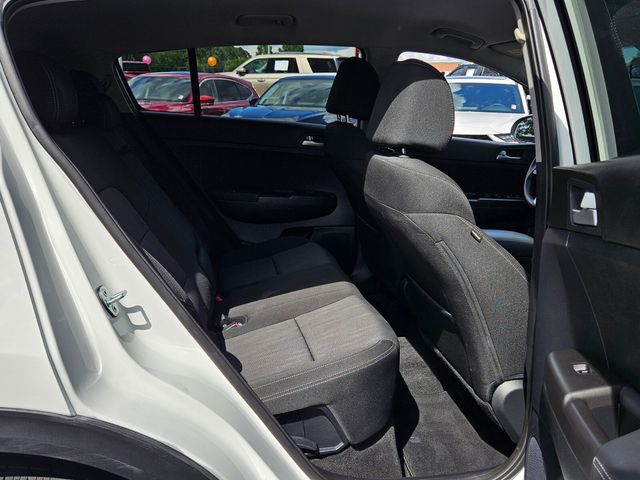2021 Kia Sportage LX - Photo 19