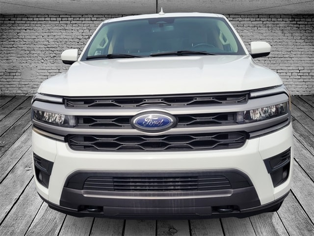 Used 2022 Ford Expedition XLT with VIN 1FMJU1JT6NEA05085 for sale in Macon, GA