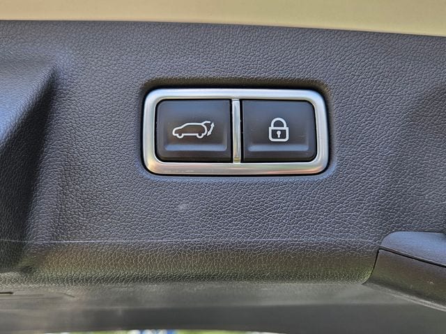 2022 Kia Sorento EX - Photo 14