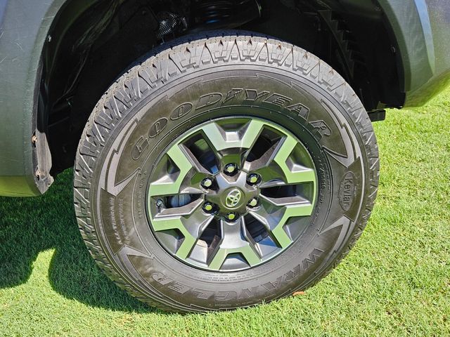 2020 Toyota Tacoma TRD Off Road - Photo 16