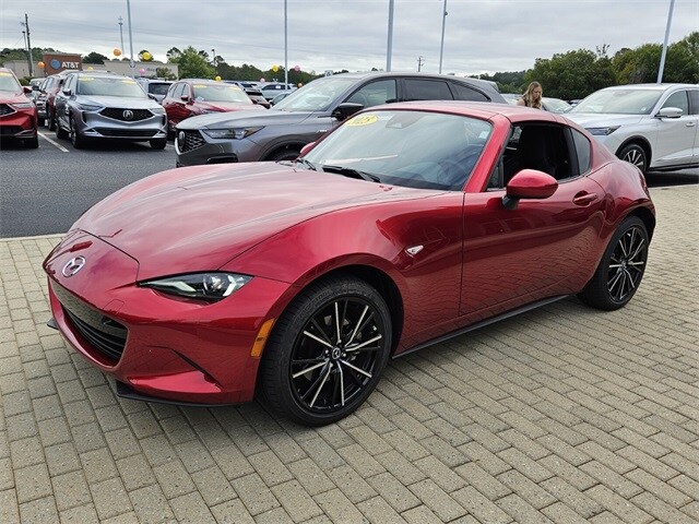 2025 Mazda MX-5 Miata Miata RF Grand Touring photo 3