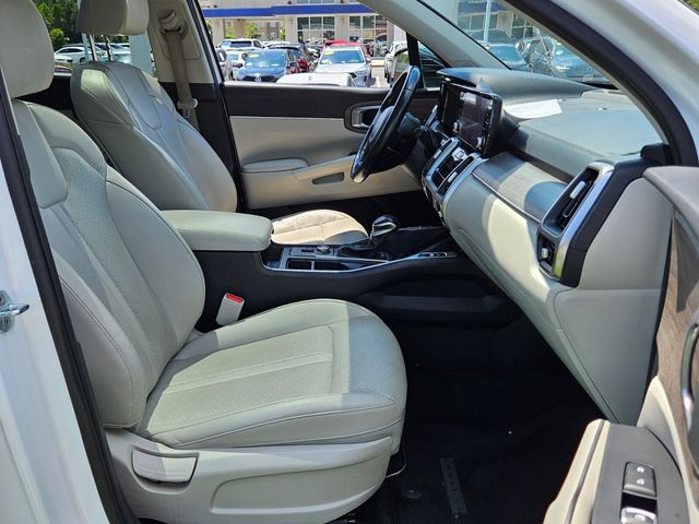 2022 Kia Sorento EX - Photo 18