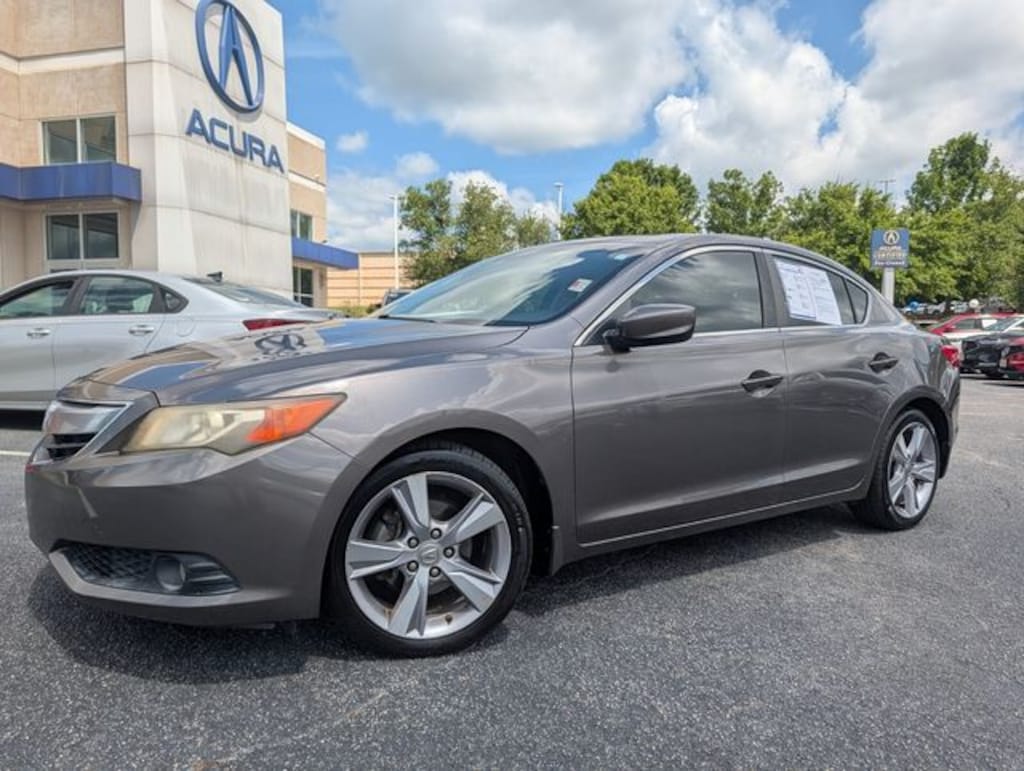 Used 2013 Acura ILX 2.0L Sedan