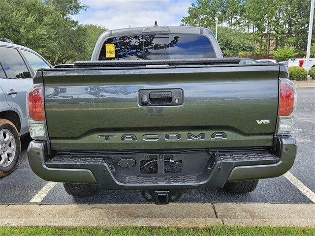 2020 Toyota Tacoma TRD Off-Road photo 2