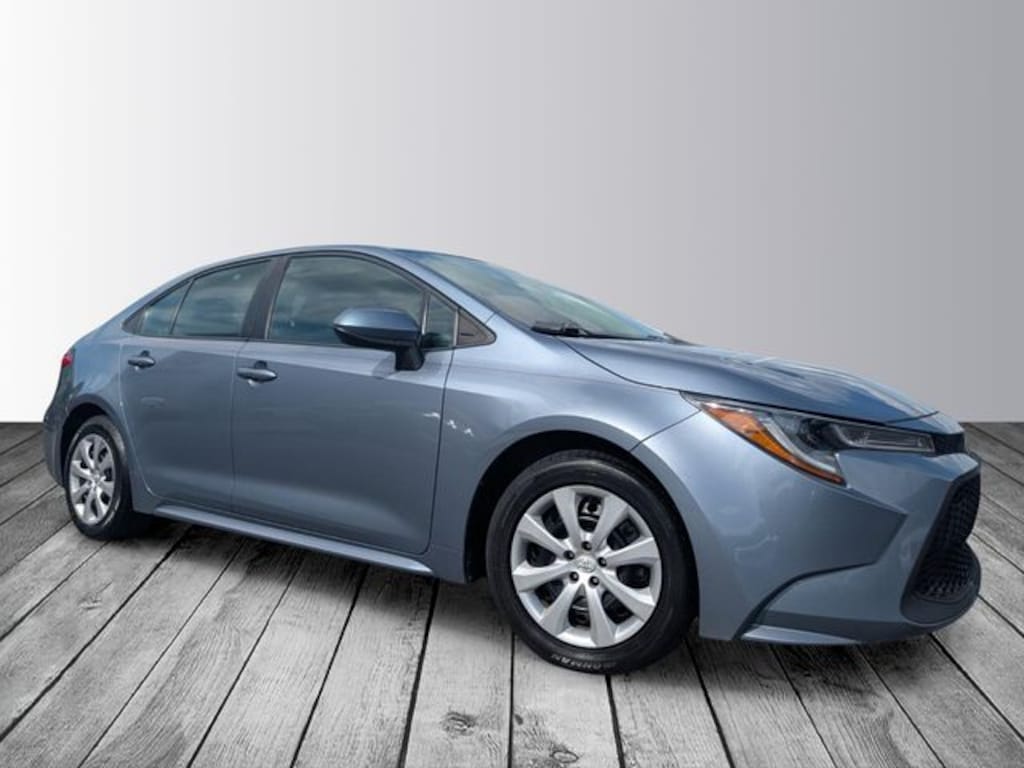 Used 2021 Toyota Corolla LE Sedan