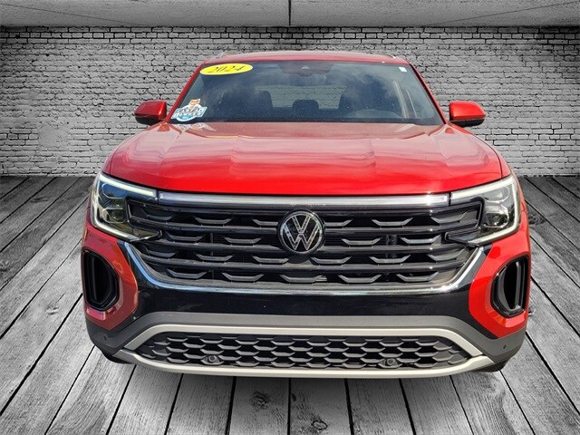 Used 2024 Volkswagen Atlas Cross Sport SE w/Tech with VIN 1V2WE2CA5RC217744 for sale in Macon, GA