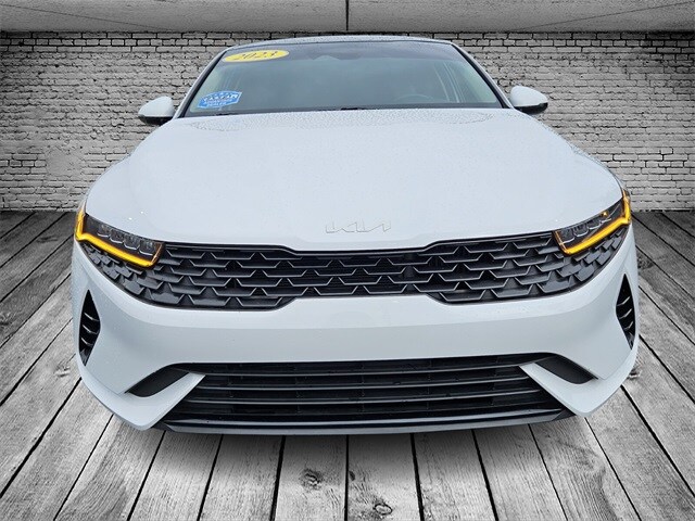 2023 Kia K5 EX photo 2