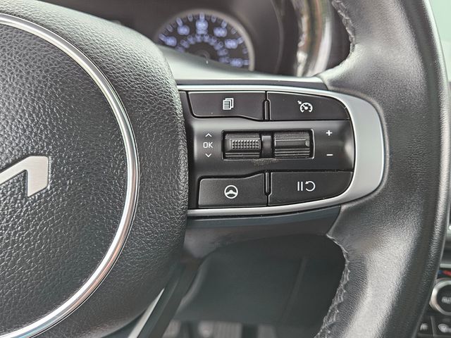 2023 Kia K5 EX - Photo 25